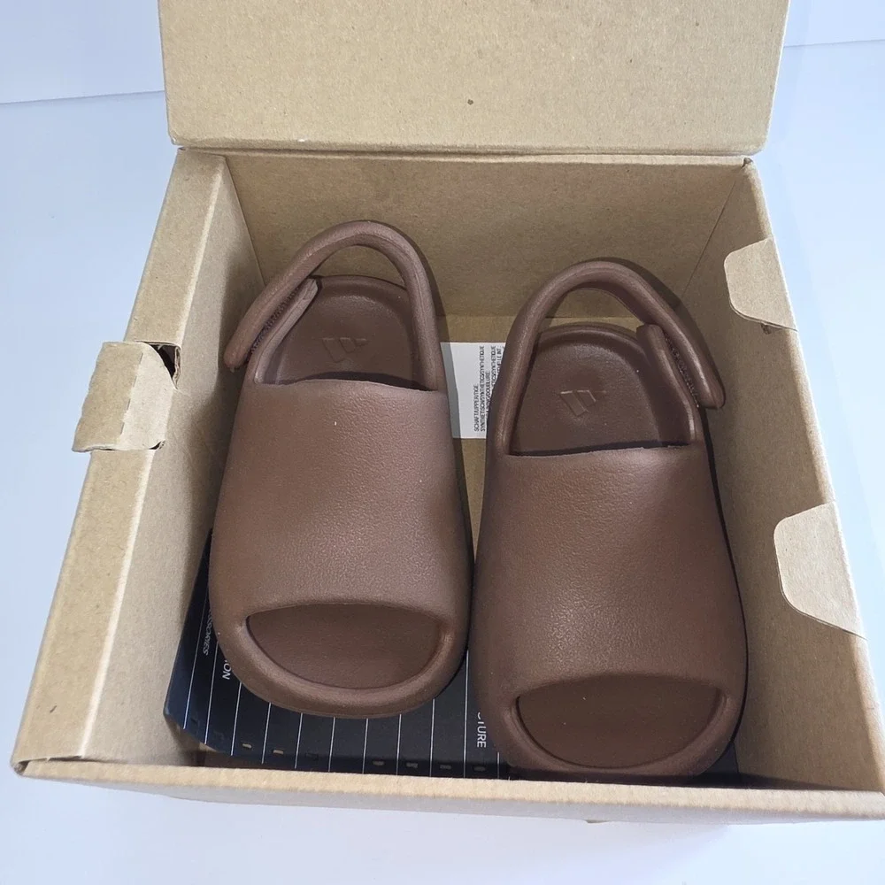 Authentic Adidas Yeezy Slide Bone Brown FZ5899 Infant Size 5K US BABY YZY